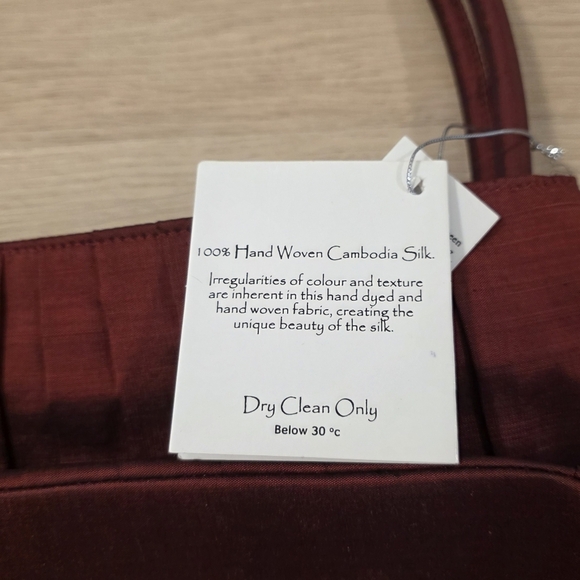 NEW Tabitha Dark Red 100% Hand Woven Cambodia Silk Y2K Mini Purse Handbag - Picture 5 of 8
